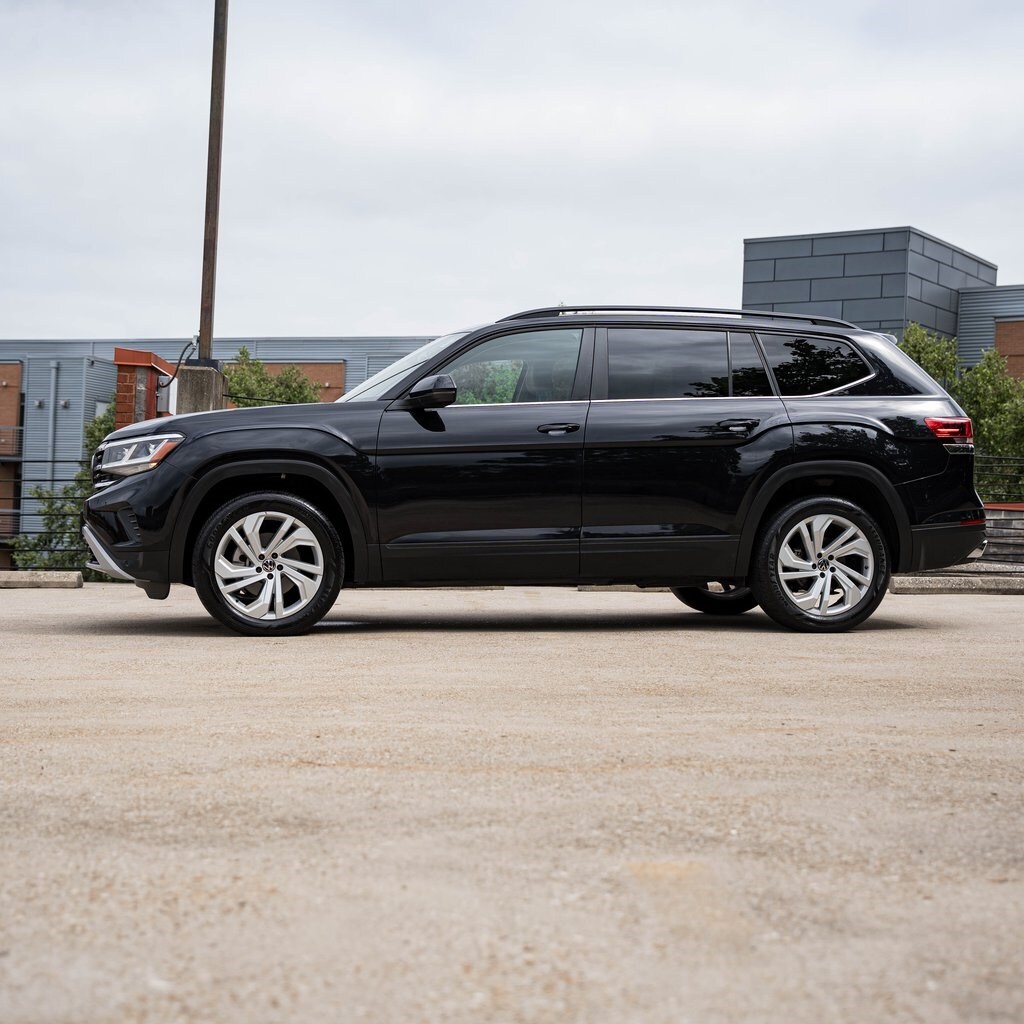 2022 Volkswagen Atlas SE Technology photo 3