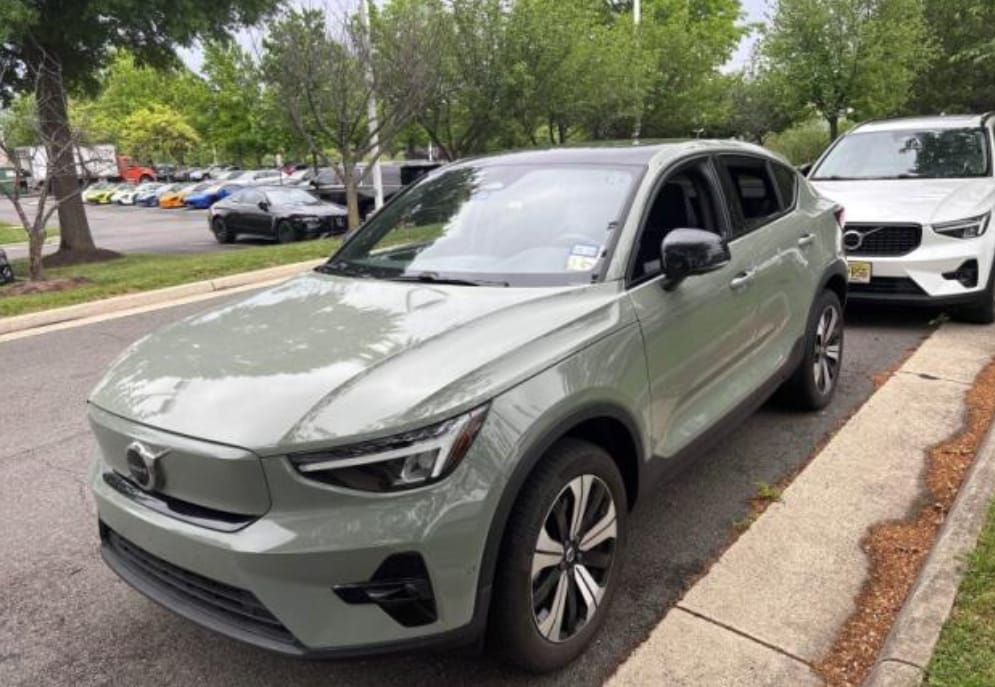 Used 2023 Volvo C40 Plus with VIN YV4ED3GL0P2057516 for sale in Bethesda, MD