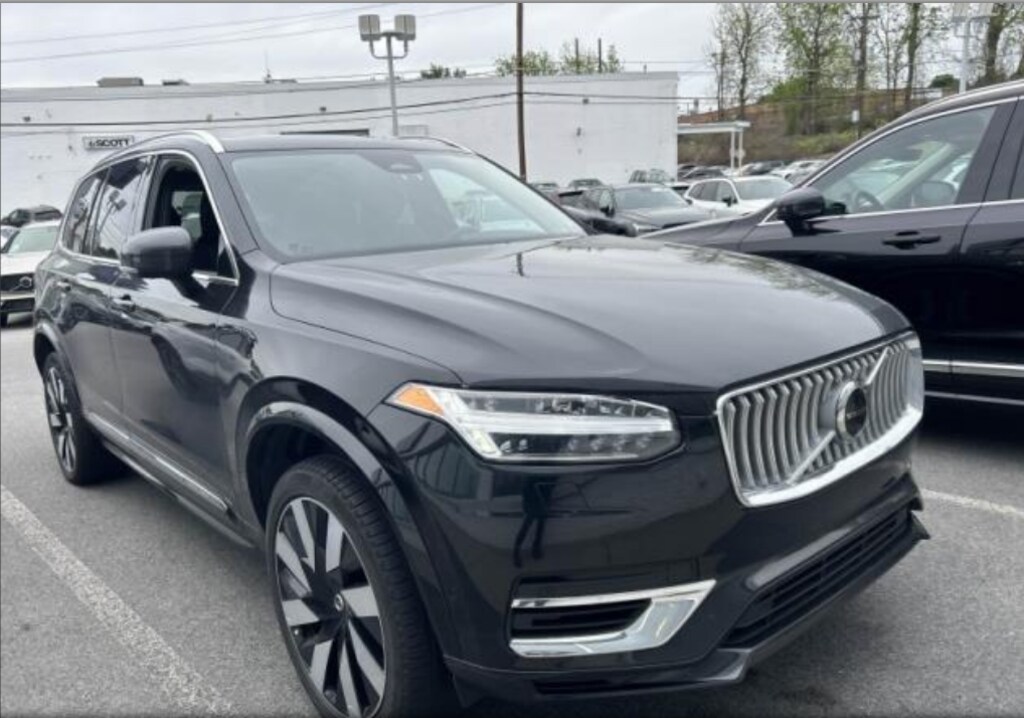Certified 2024 Volvo XC90 plug-in hybrid T8 Plus Bright Theme 7 Passenger SUV