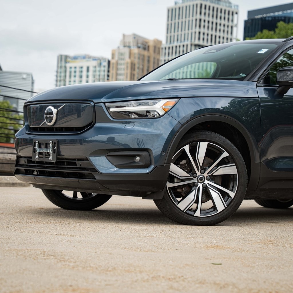 Used 2022 Volvo XC40 Plus with VIN YV4ED3URXN2646479 for sale in Bethesda, MD