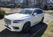 2023 Volvo XC90 B6 Plus 7-Seater SUV