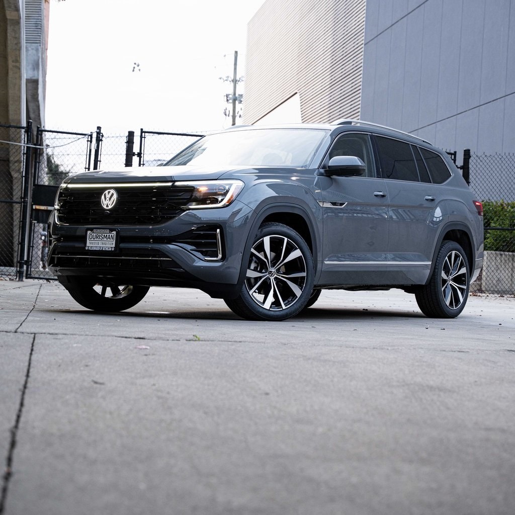2026 Volkswagen Atlas SEL Premium R-Line's photo