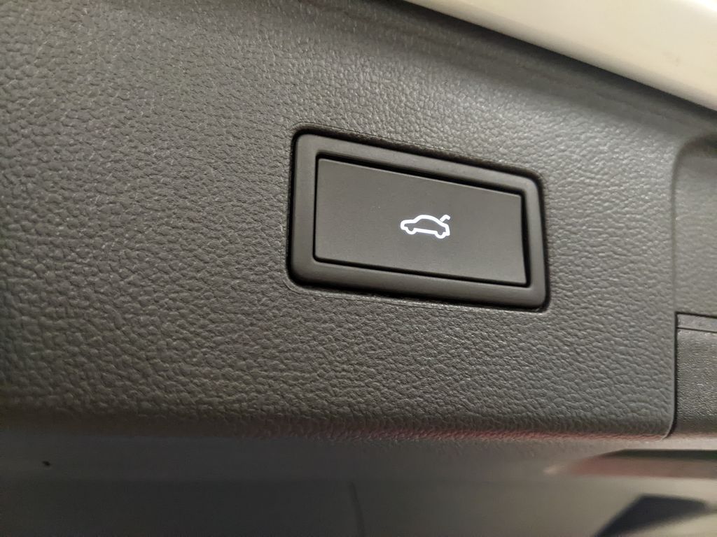2026 Volkswagen Atlas SE w/Tech - Photo 29