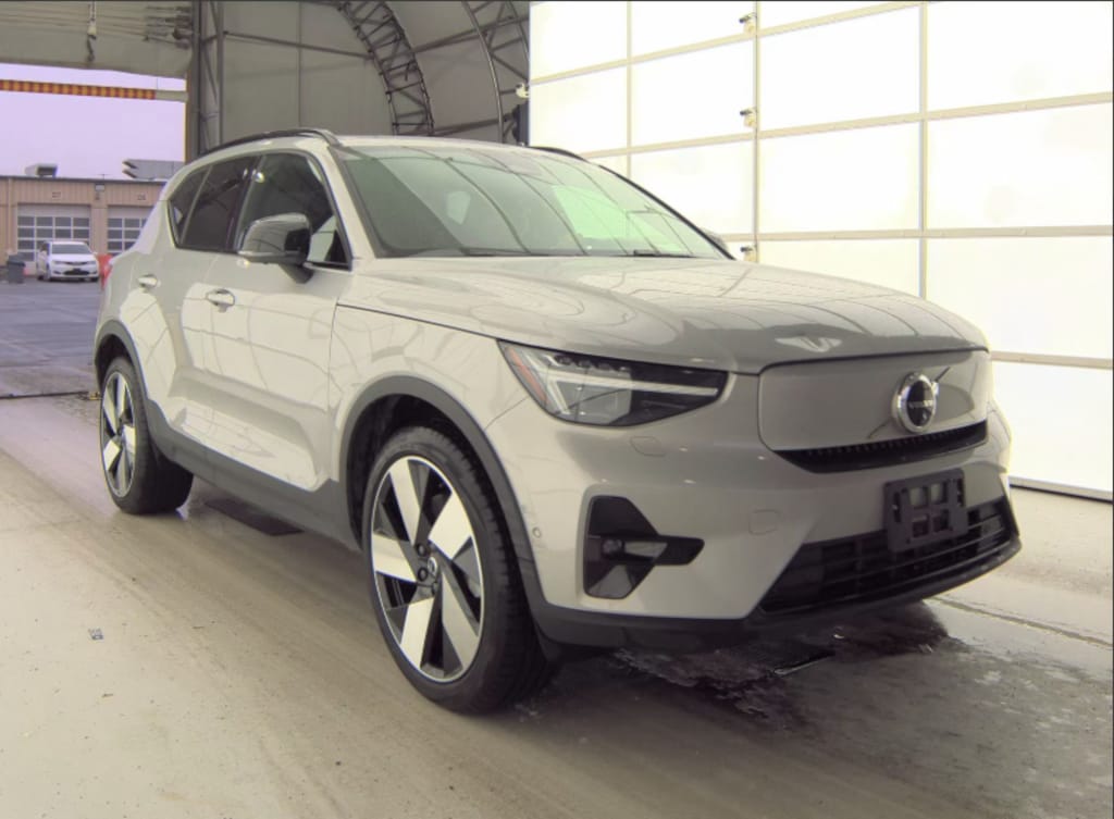 Used 2024 Volvo XC40 Recharge Pure Electric Ultimate SUV