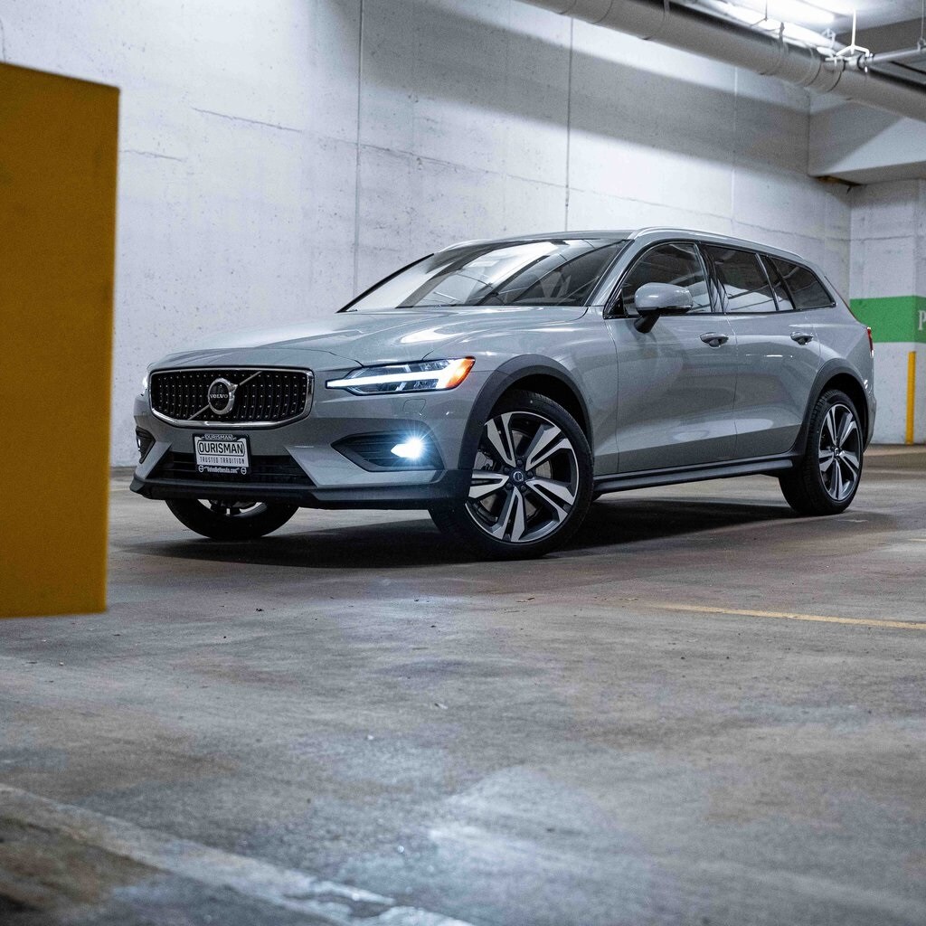 New 2026 Volvo V60 Cross Country B5 Plus Wagon