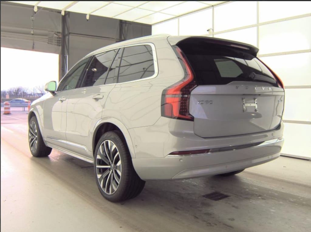 Used 2025 Volvo XC90 B6 Plus 7-Seater SUV