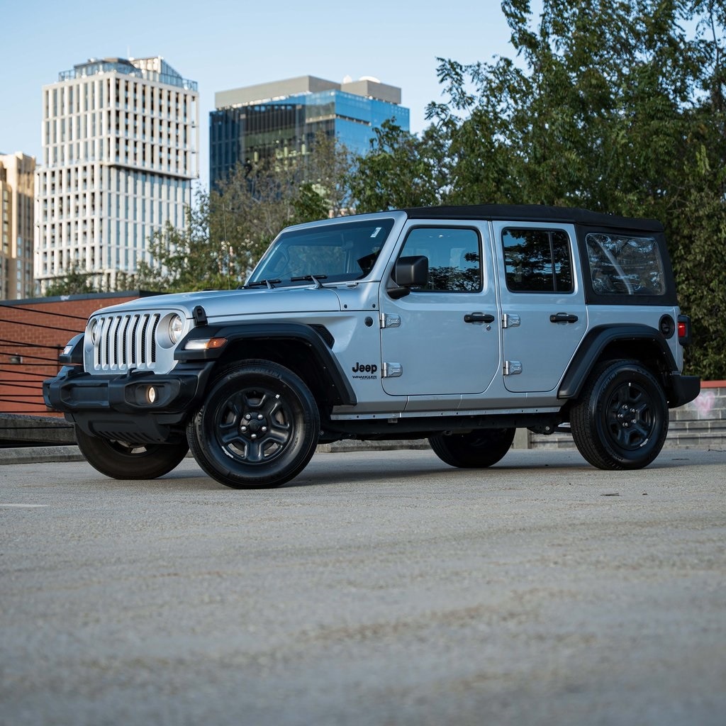 2022 Jeep Wrangler Unlimited Sport's photo