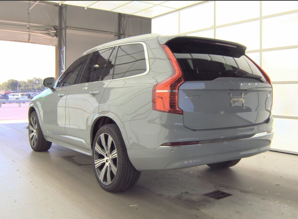 Used 2024 Volvo XC90 plug-in hybrid T8 Plus Bright Theme 7 Passenger SUV