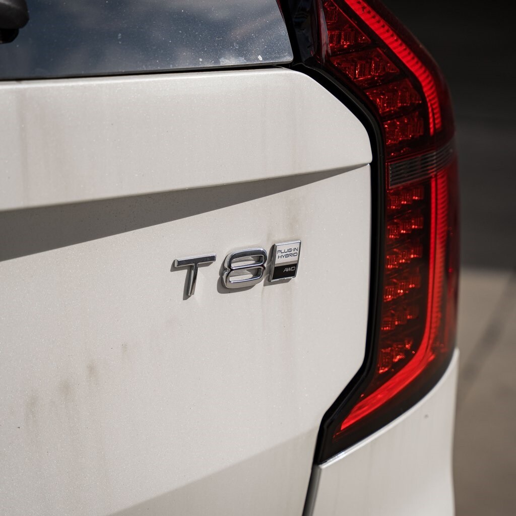 New 2025 Volvo XC90 plug-in hybrid T8 (2025.5) Ultra 7-Seater SUV
