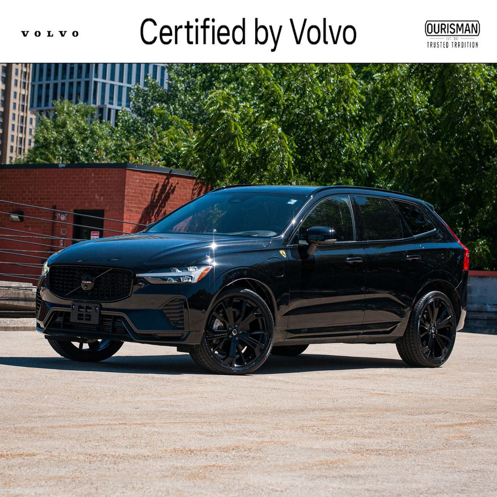 2024 Volvo XC60 T8 Ultimate Black Edition Theme AWD's photo