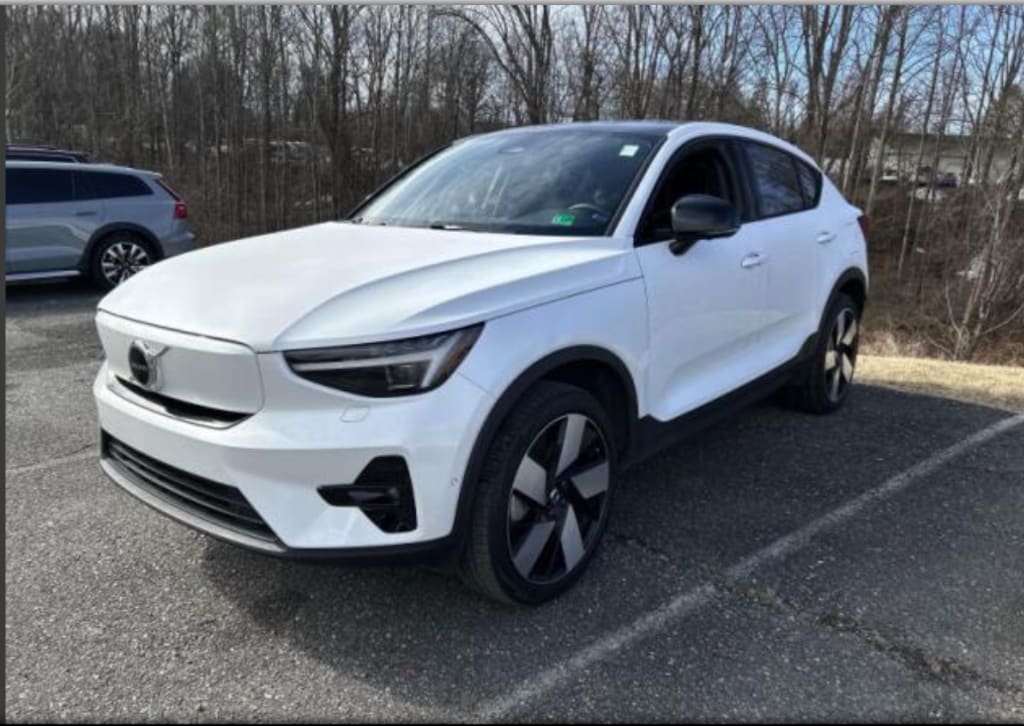 Used 2023 Volvo C40 Recharge Pure Electric Ultimate SUV