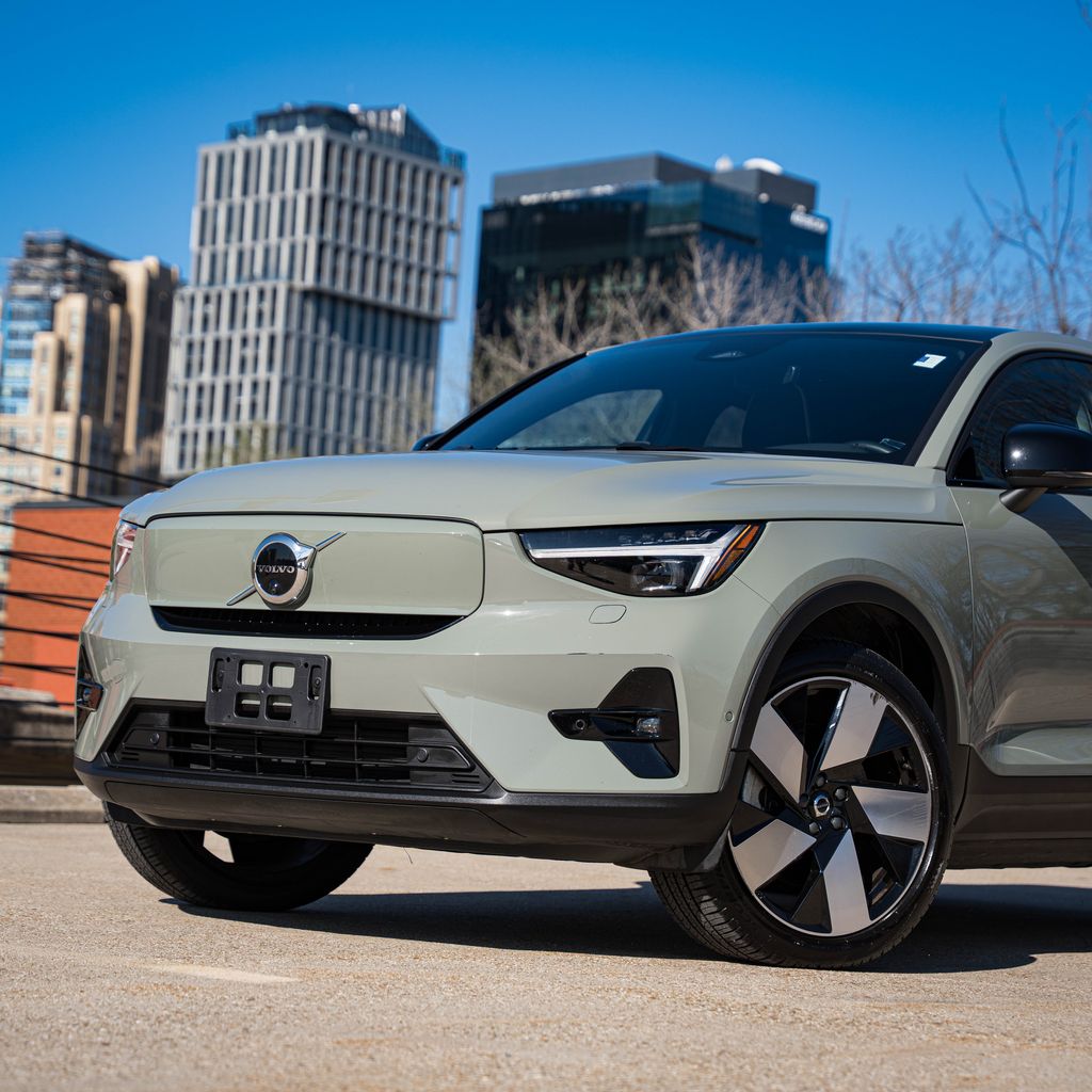 Used 2023 Volvo C40 Ultimate with VIN YV4ED3GM4P2039741 for sale in Bethesda, MD