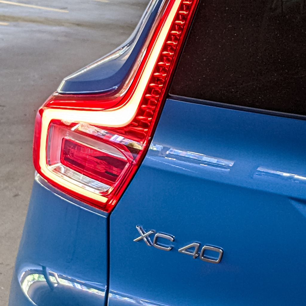 Certified 2024 Volvo XC40 B5 Plus Bright Theme SUV