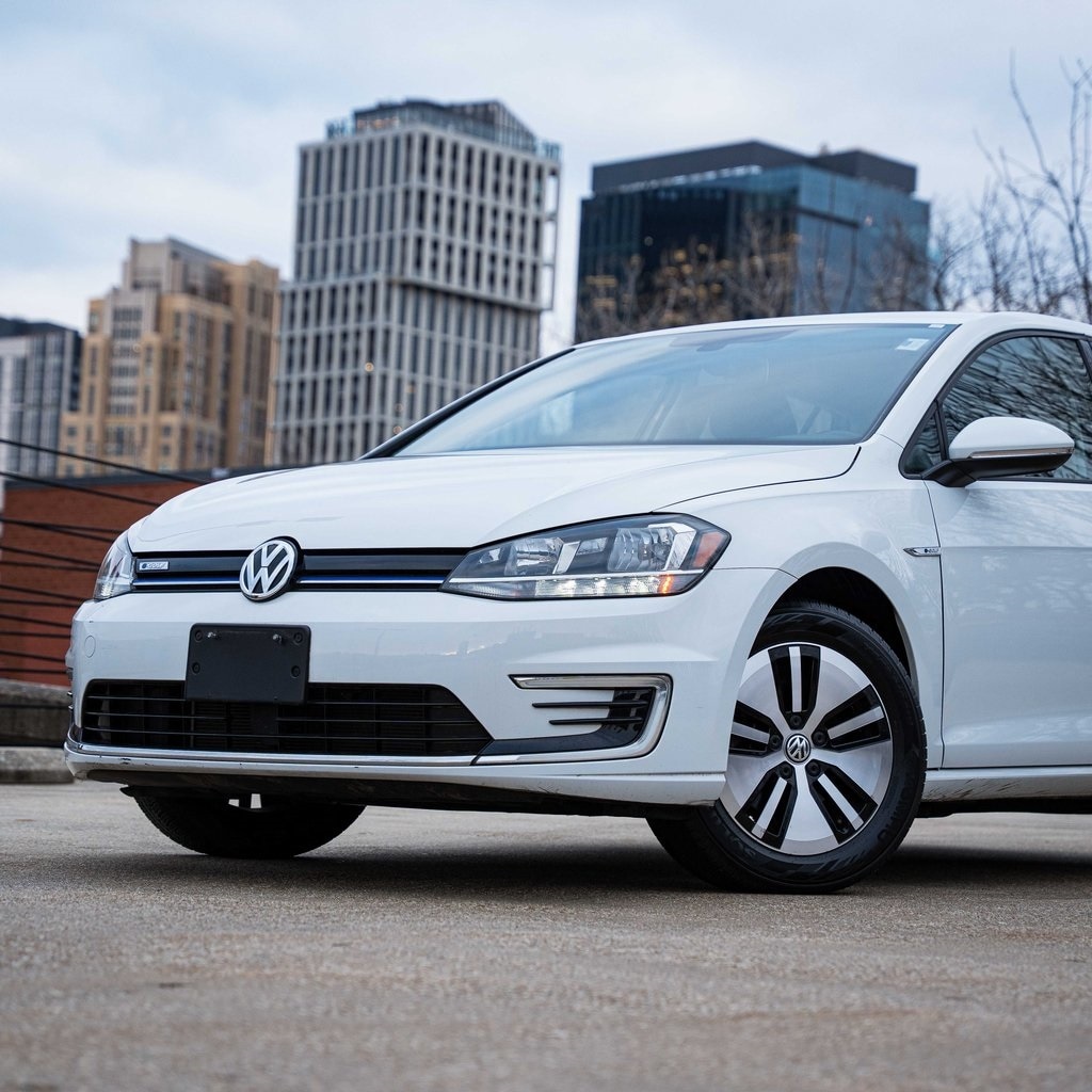 Used 2019 Volkswagen e-Golf e-Golf SE with VIN WVWKR7AU9KW911467 for sale in Bethesda, MD