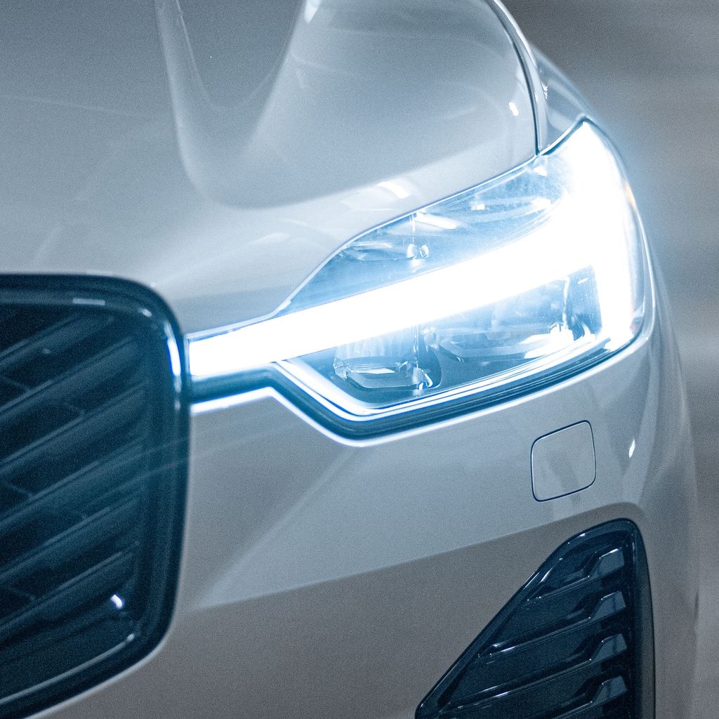 New 2026 Volvo XC60 B5 Plus SUV