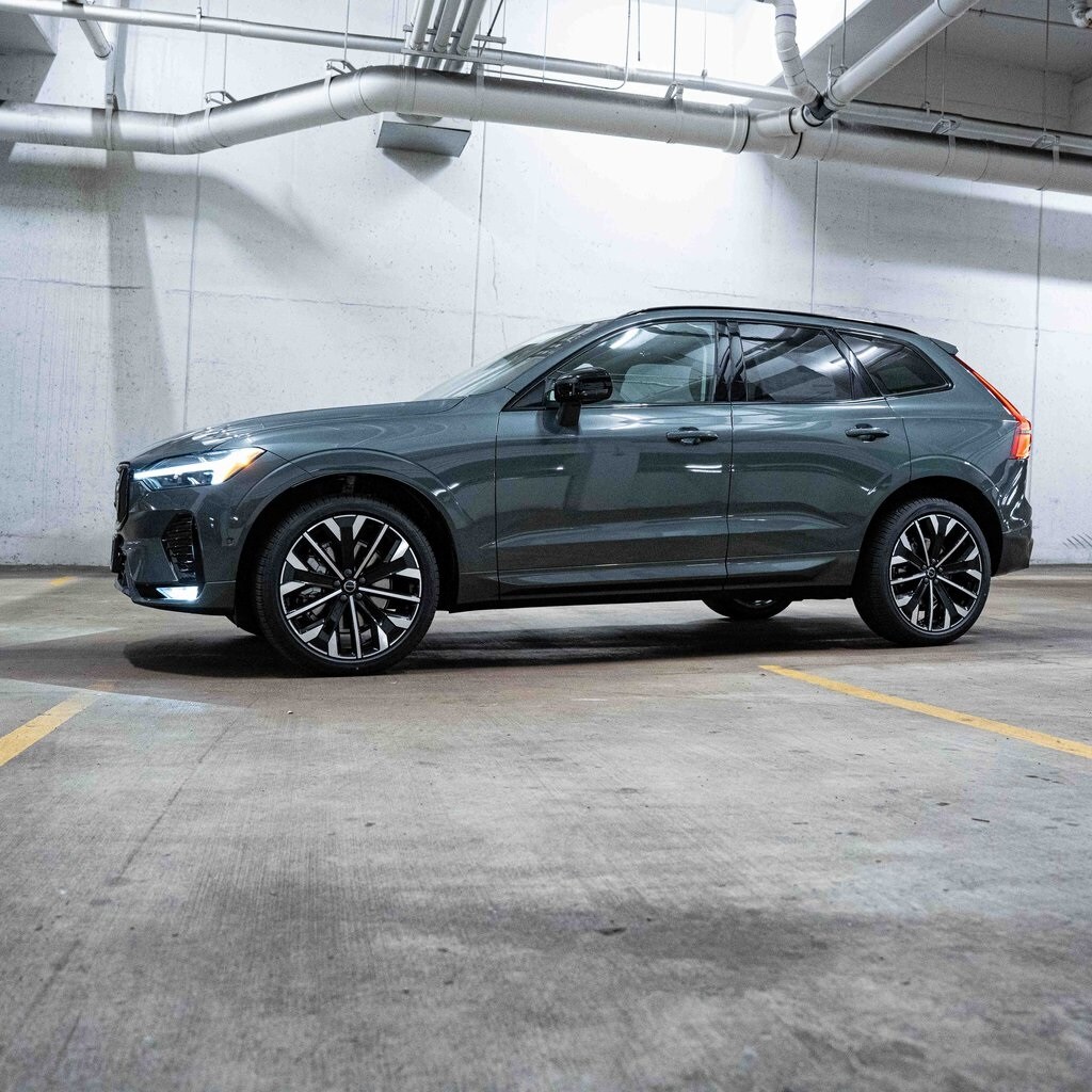 New 2026 Volvo XC60 B5 Ultra SUV