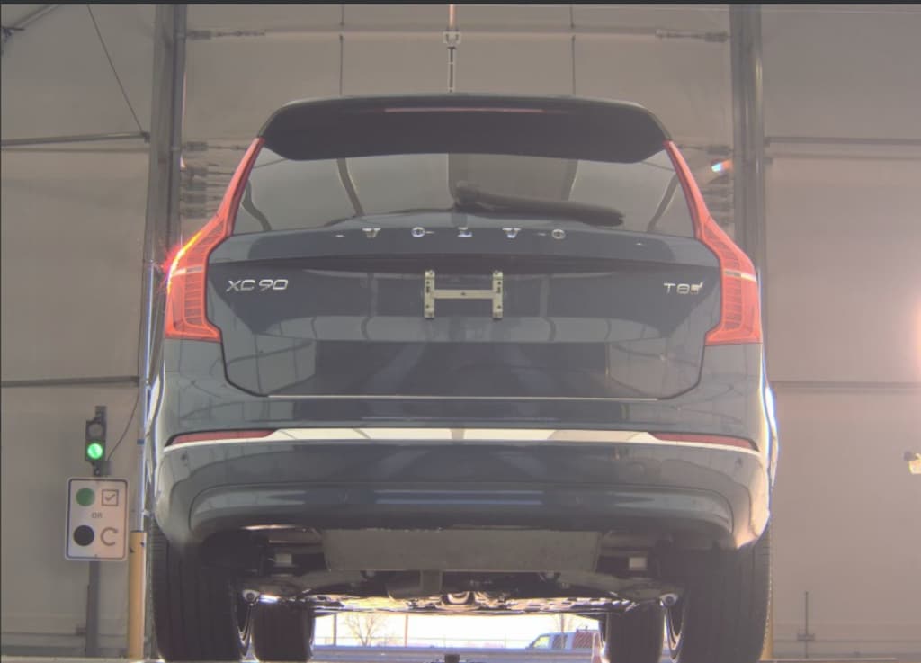 Used 2025 Volvo XC90 plug-in hybrid T8 Plus SUV