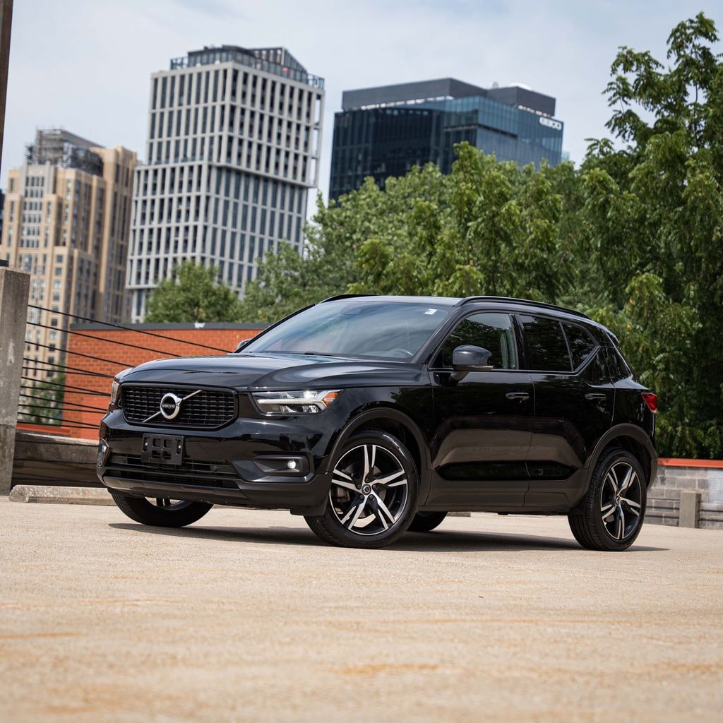 Used 2021 Volvo XC40 R-Design SUV