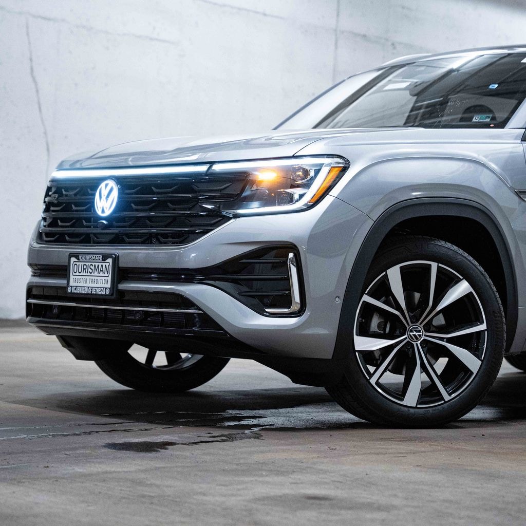 New 2026 Volkswagen Atlas 2.0T SEL Premium R-Line SUV