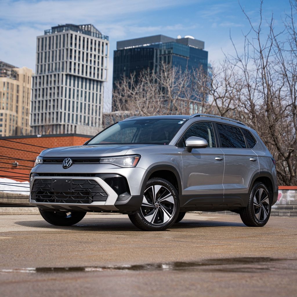 Used 2025 Volkswagen Taos 1.5T SE SUV