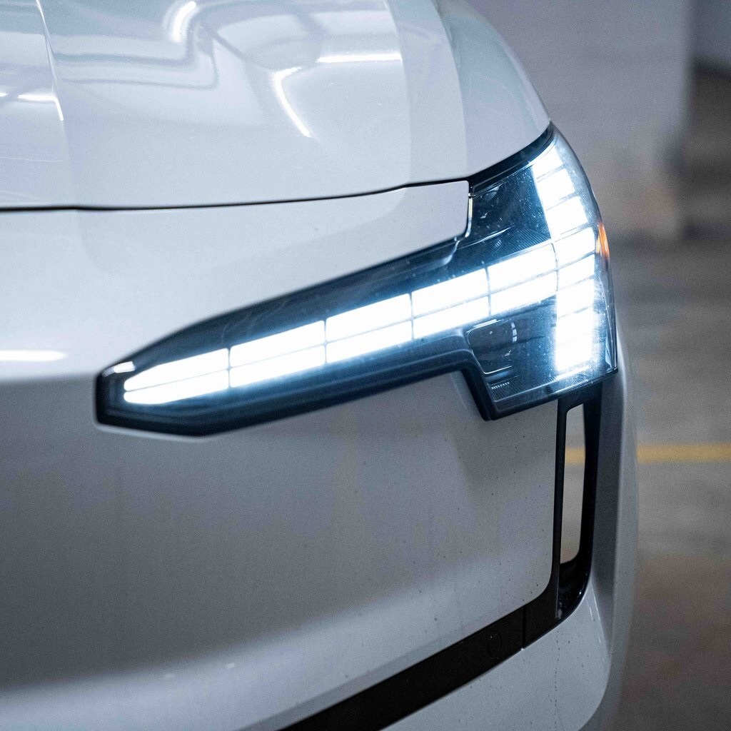 New 2026 Volvo EX30 Twin Motor Ultra SUV