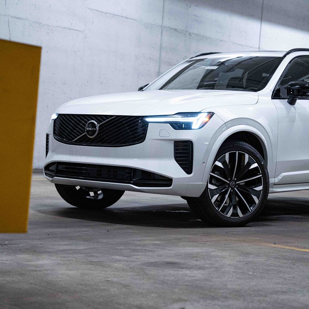New 2026 Volvo XC90 B6 Ultra Dark Theme 7-Seater SUV