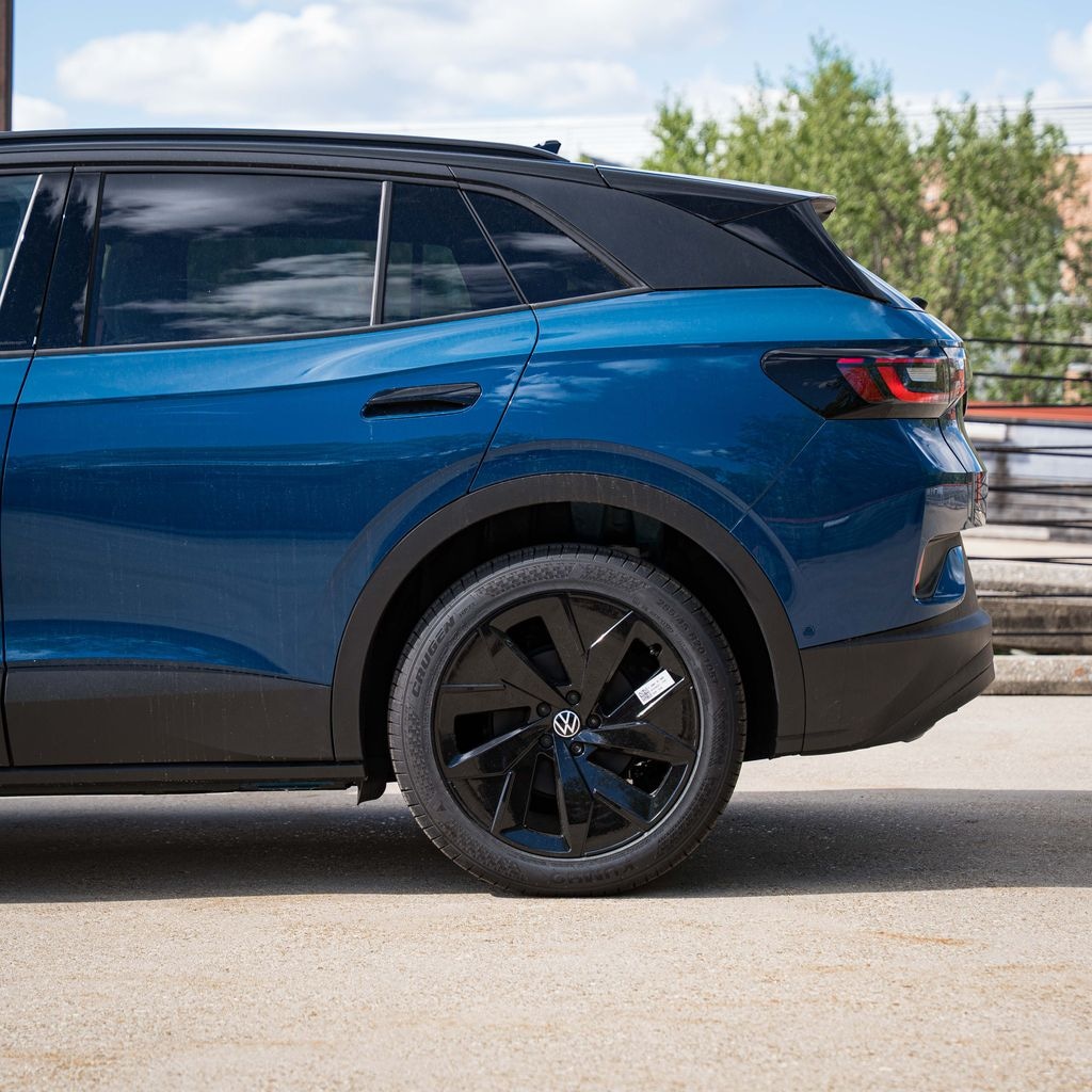 New 2026 Volkswagen ID.4 Pro S Plus SUV