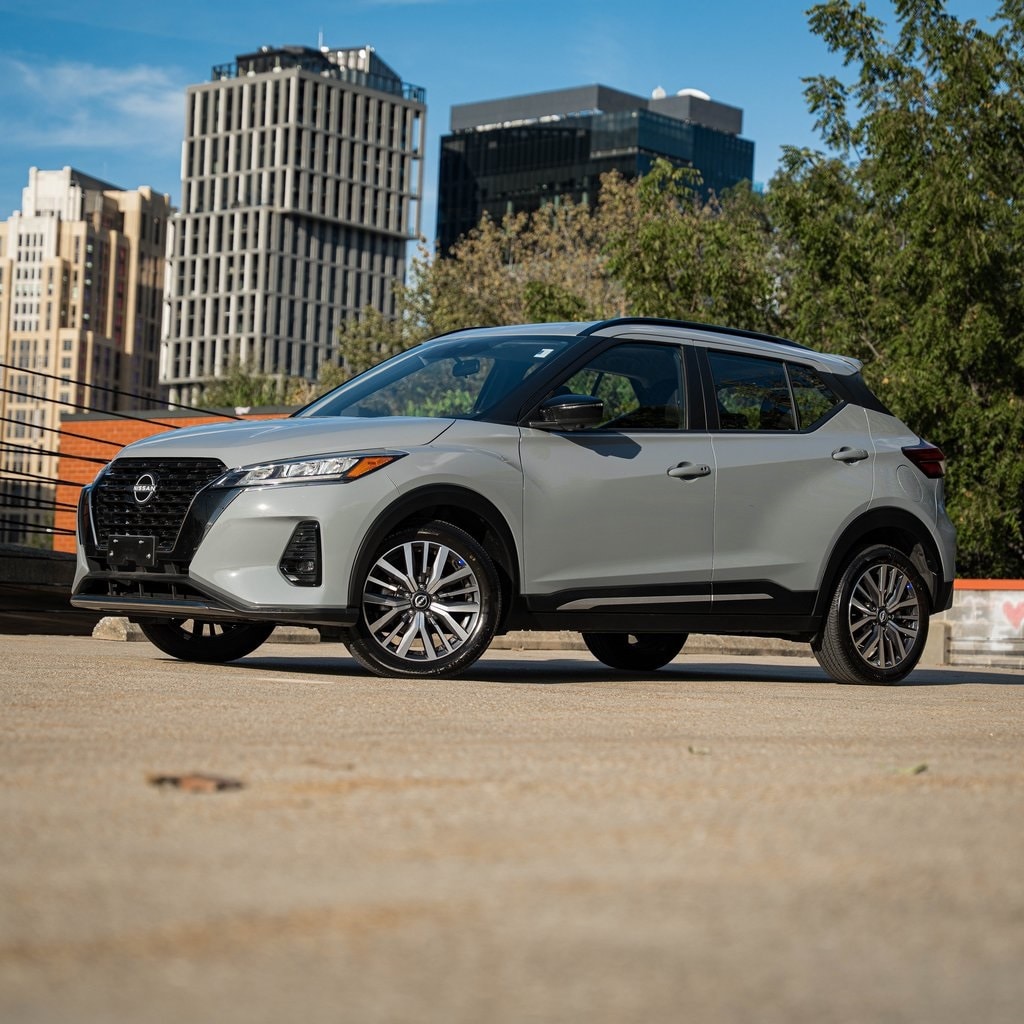 Used 2024 Nissan Kicks SR SUV