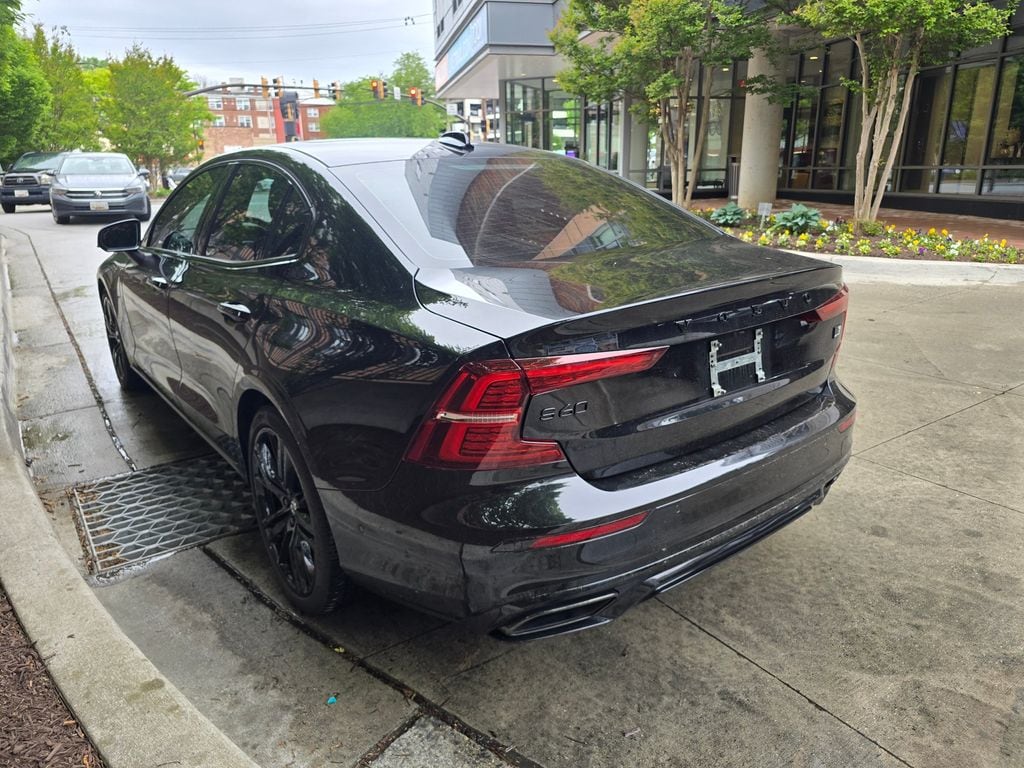 Used 2022 Volvo S60 Recharge Plug-In Hybrid T8 Black Edition R-Design Extended Range Sedan