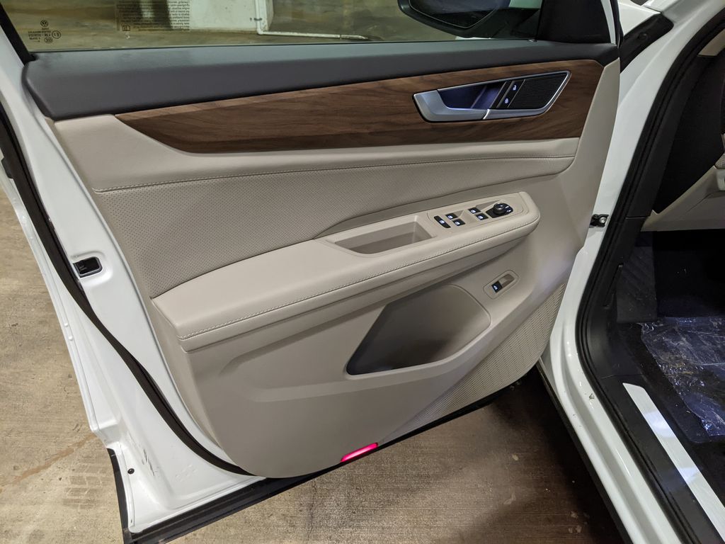 2026 Volkswagen Atlas SE w/Tech - Photo 9