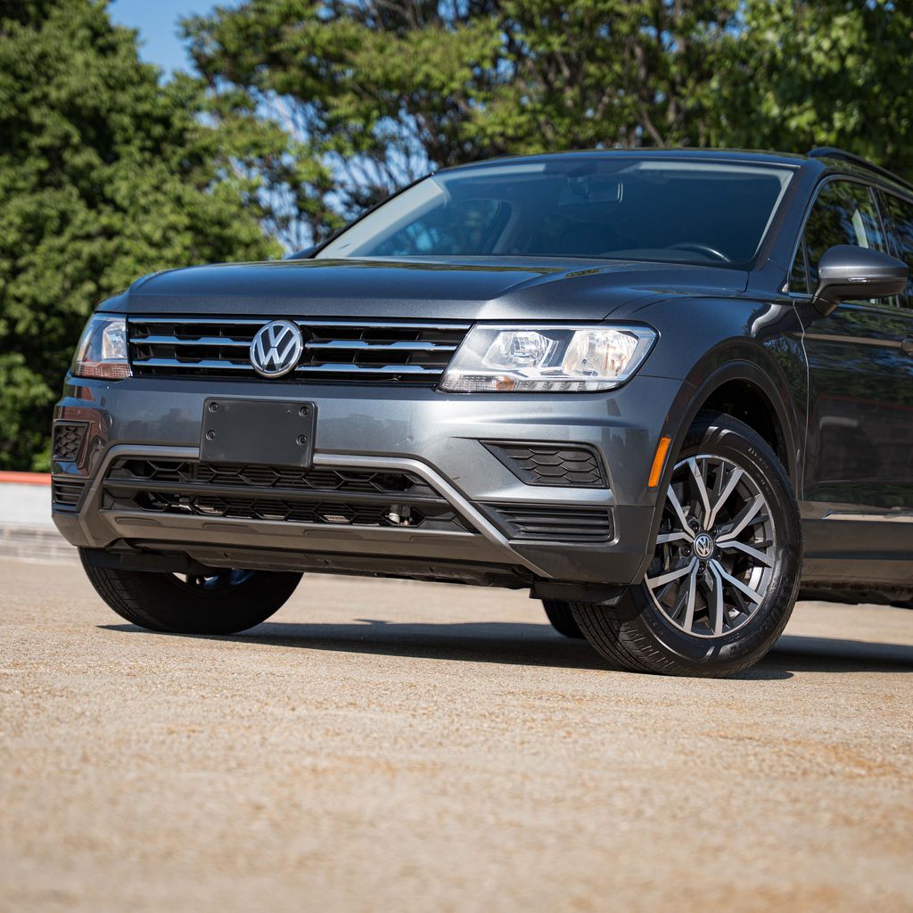Used 2018 Volkswagen Tiguan SE with VIN 3VV2B7AX0JM206779 for sale in Bethesda, MD