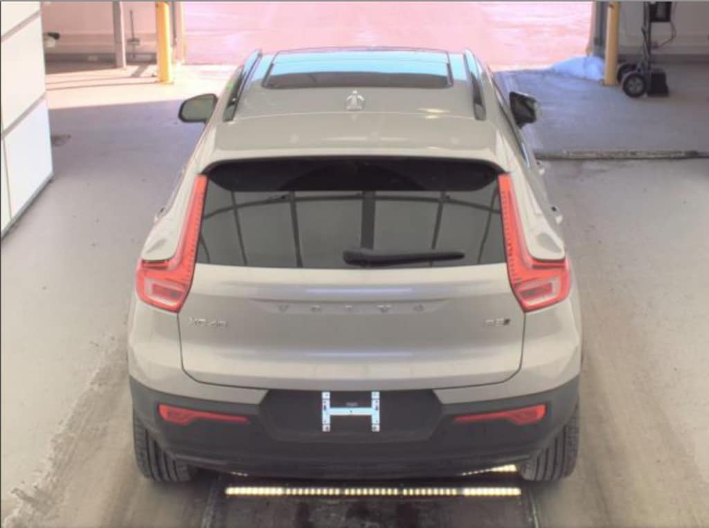 Used 2025 Volvo XC40 B5 Plus Dark Theme SUV