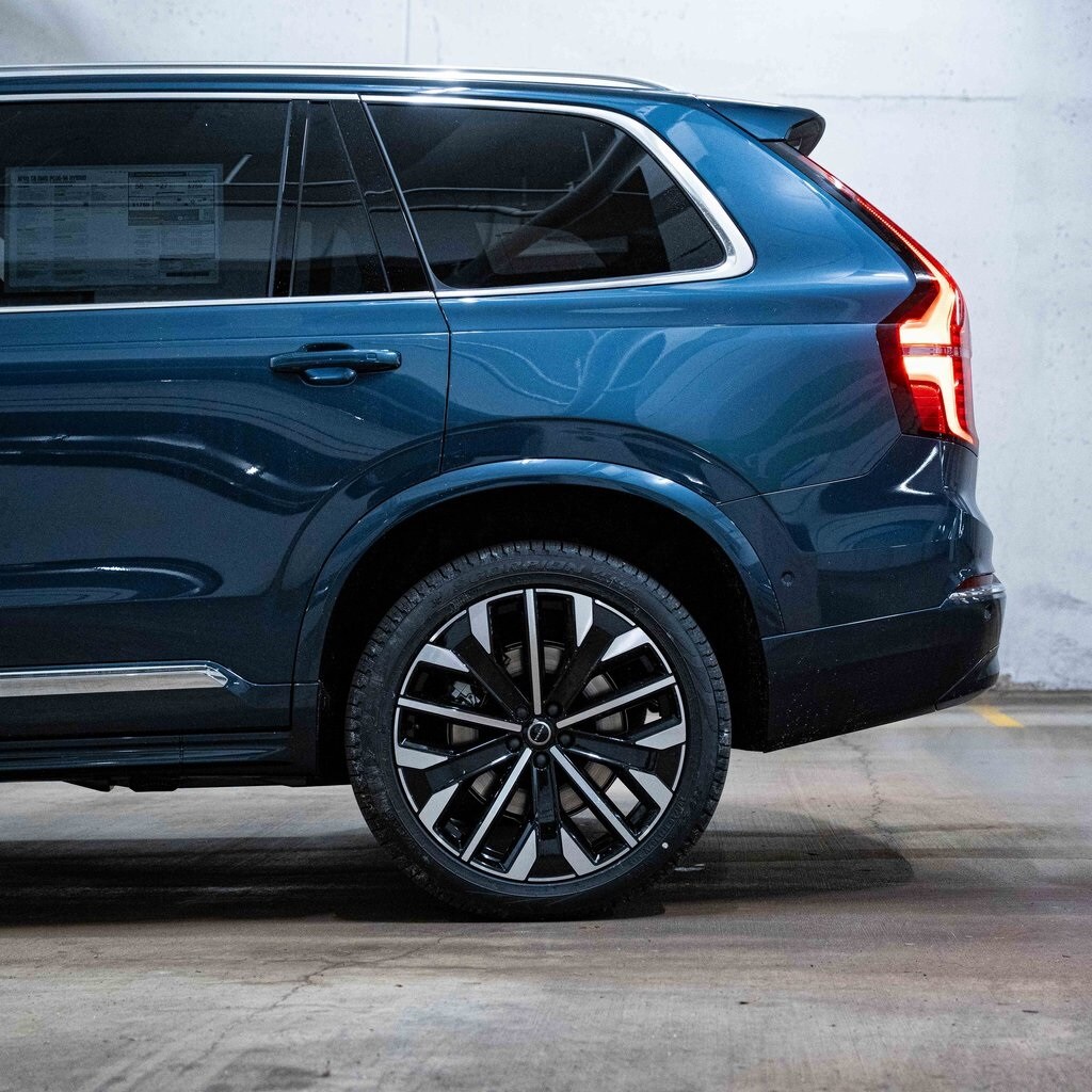 New 2026 Volvo XC90 plug-in hybrid T8 Ultra 7-Seater SUV
