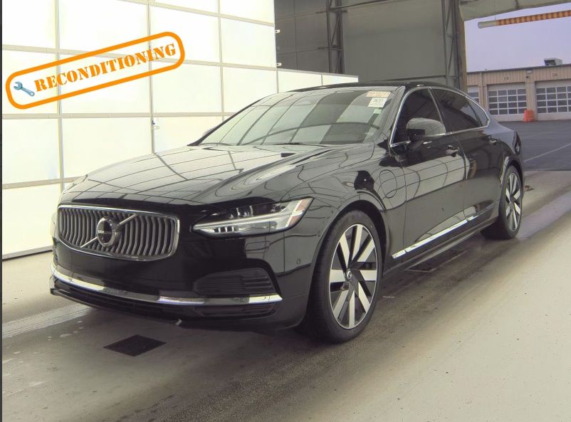 2024 Volvo S90 T8 Recharge Ultimate PHEV AWD's photo
