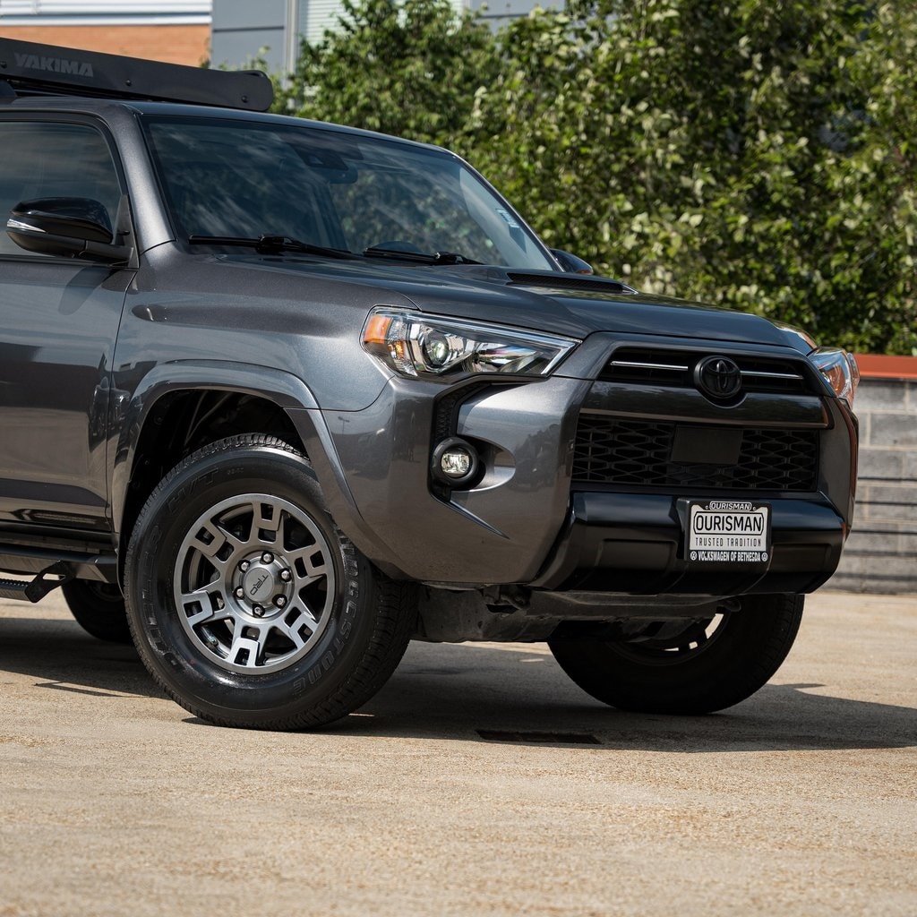 Used 2021 Toyota 4Runner Venture with VIN JTEHU5JR5M5850129 for sale in Bethesda, MD