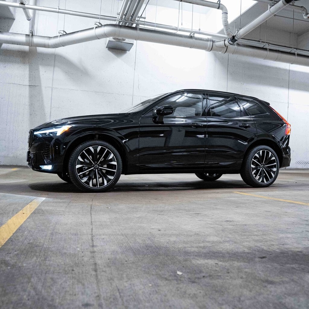 New 2026 Volvo XC60 B5 Ultra SUV