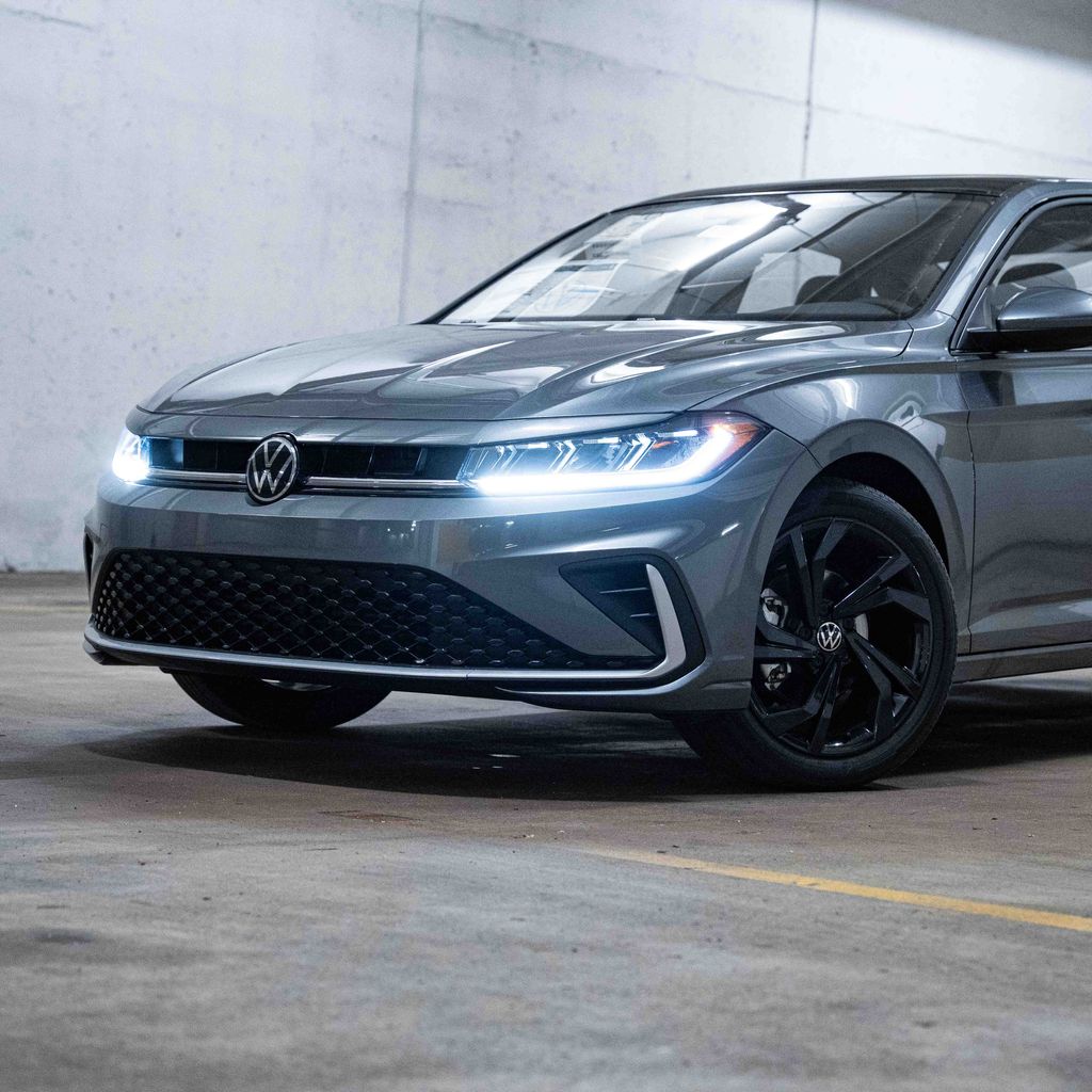 2026 Volkswagen Jetta SE - Photo 2