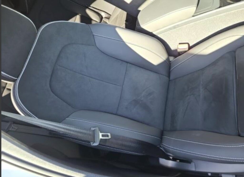 Used 2023 Volvo XC40 Recharge Pure Electric Ultimate SUV