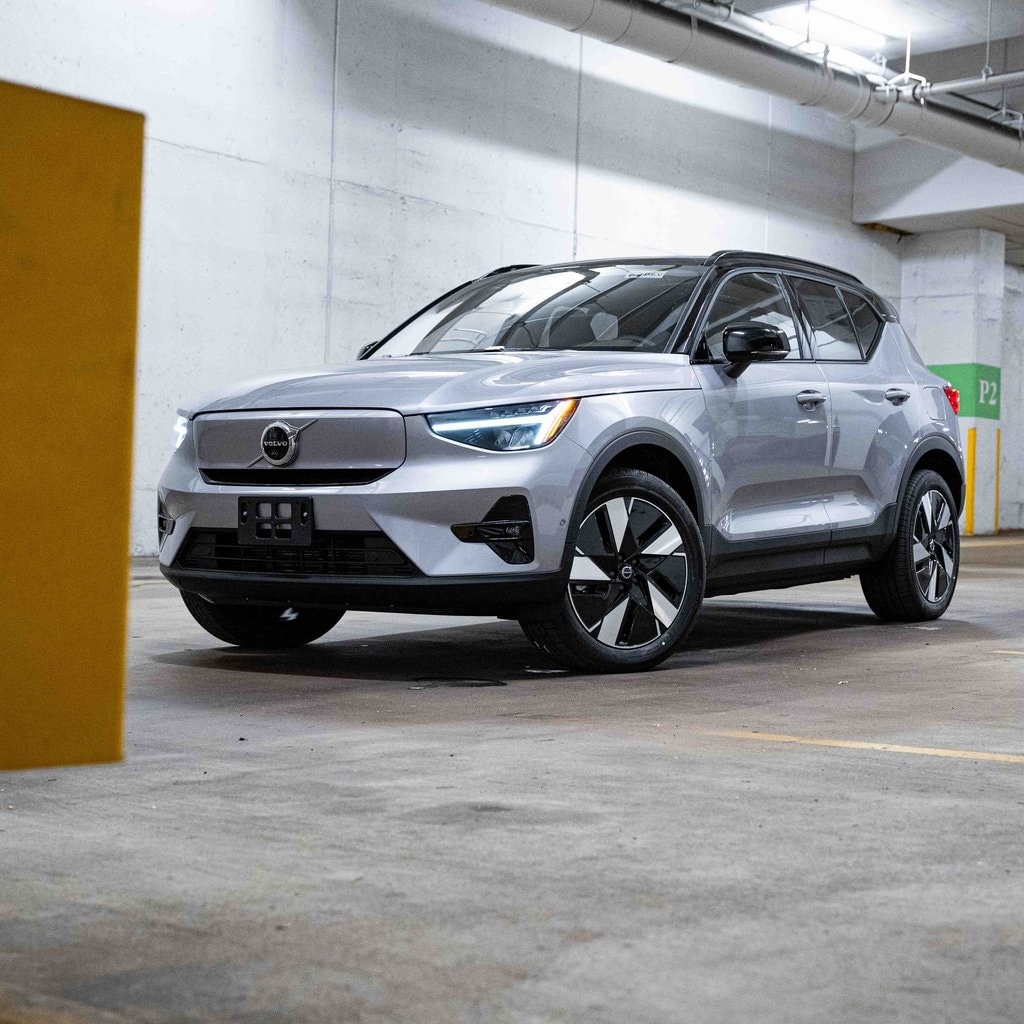 New 2026 Volvo EX40 Twin Motor Plus SUV