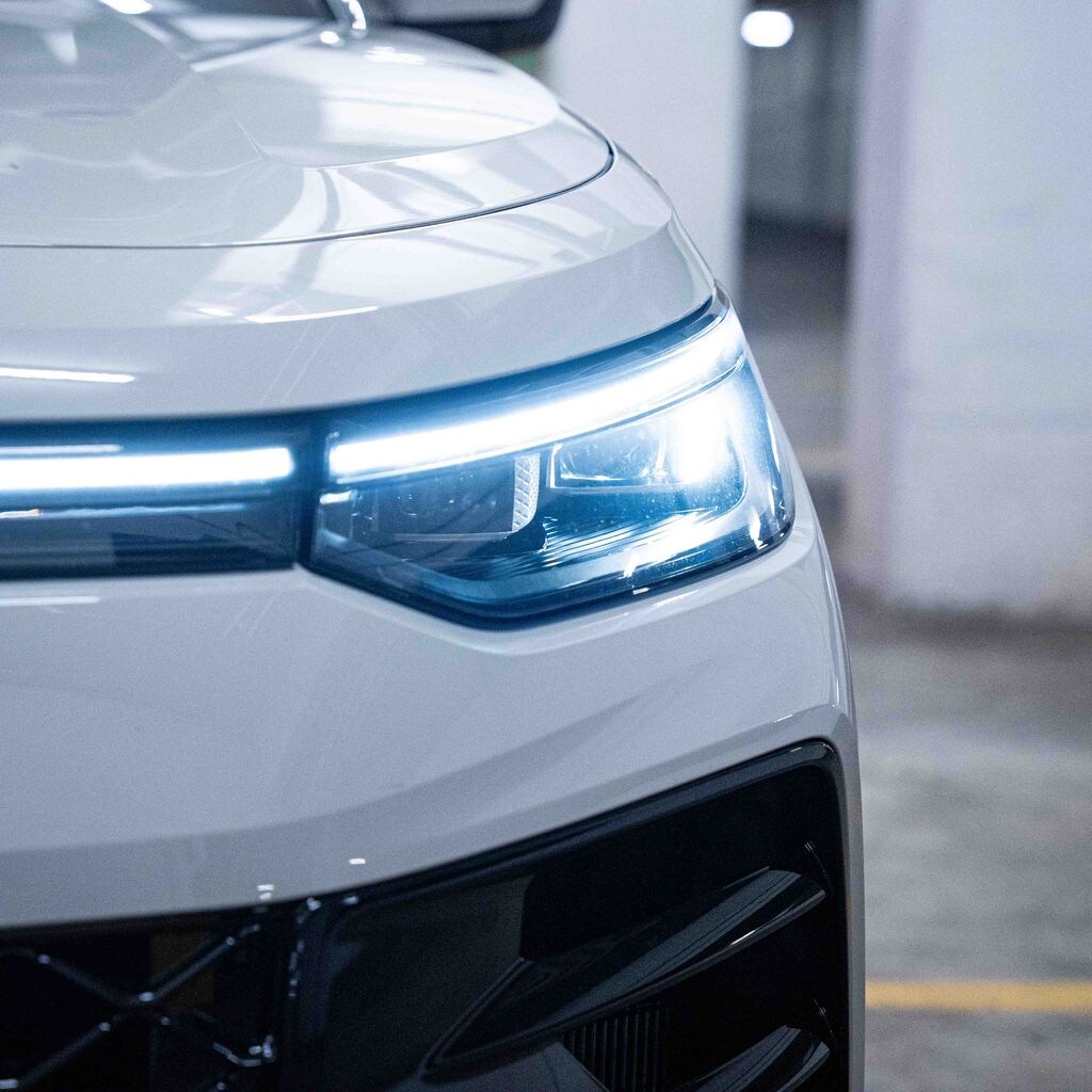 New 2026 Volkswagen Tiguan SEL R-Line Turbo SUV