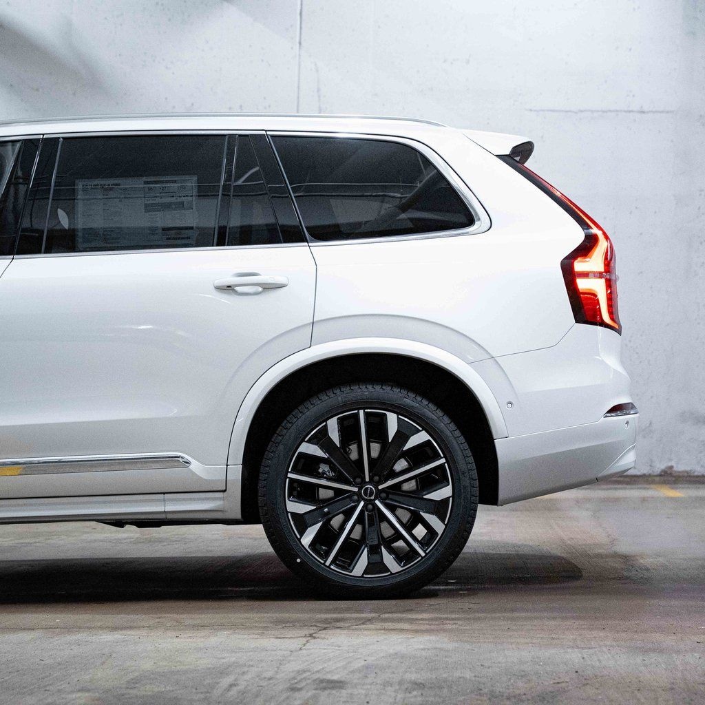 New 2026 Volvo XC90 plug-in hybrid T8 Ultra 7-Seater SUV
