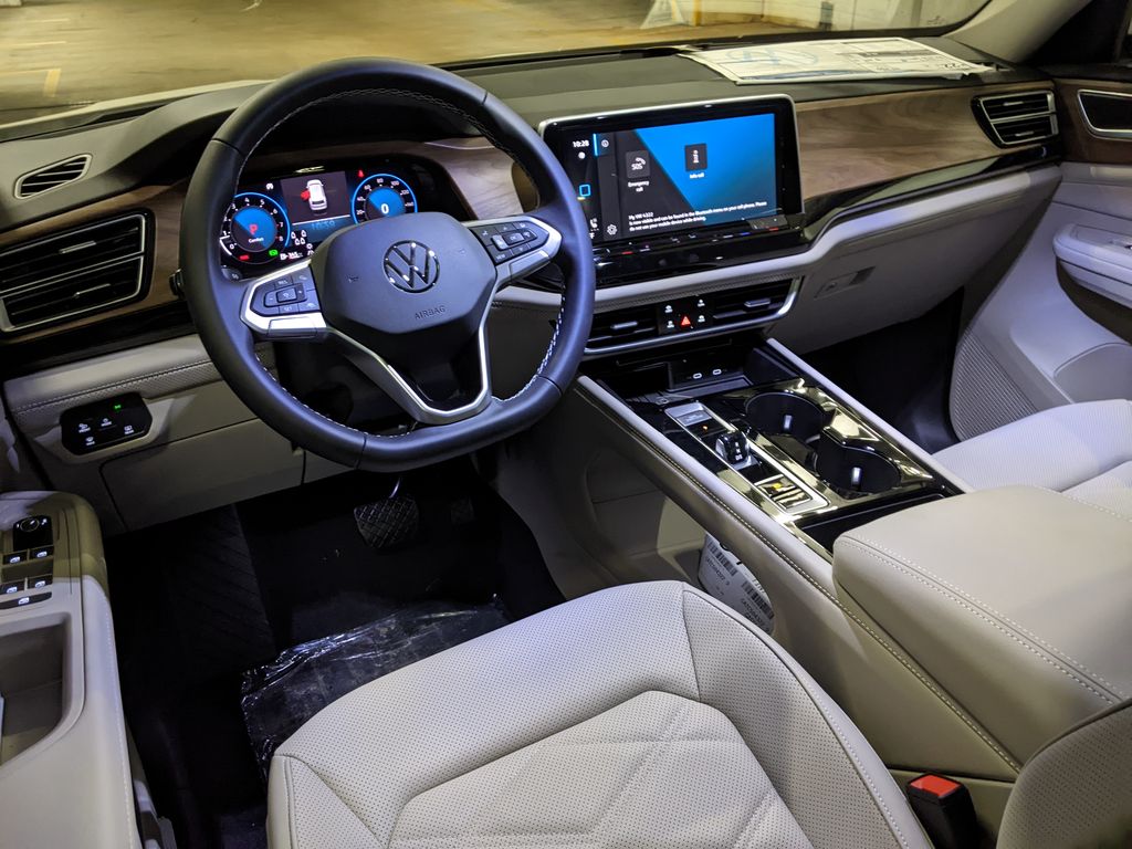 2026 Volkswagen Atlas SE w/Tech - Photo 12