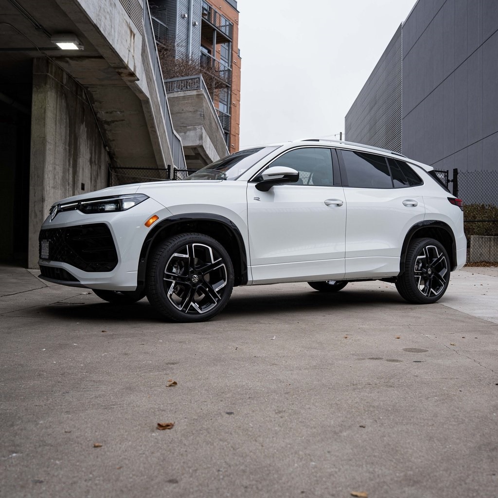 New 2026 Volkswagen Tiguan 2.0T SEL R-Line Turbo SUV