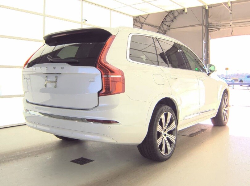 2024 Volvo XC90 T8 Core photo 2