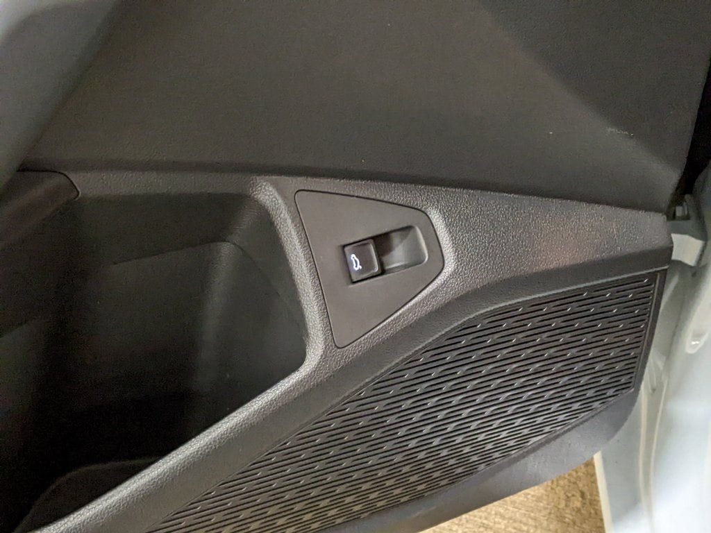 2026 Volkswagen Jetta SE - Photo 11