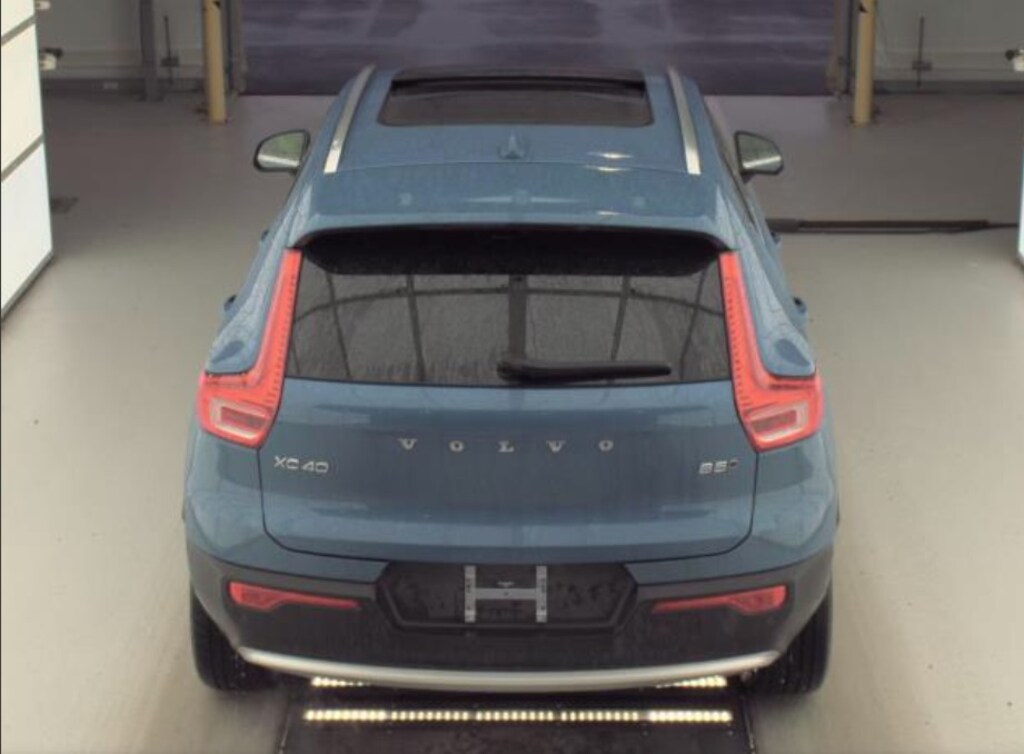 Used 2025 Volvo XC40 B5 Plus Bright Theme SUV