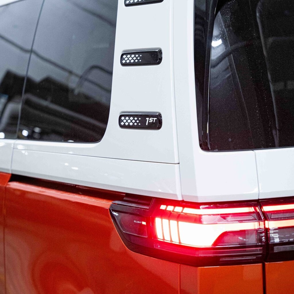 2025 Volkswagen ID. Buzz photo 4