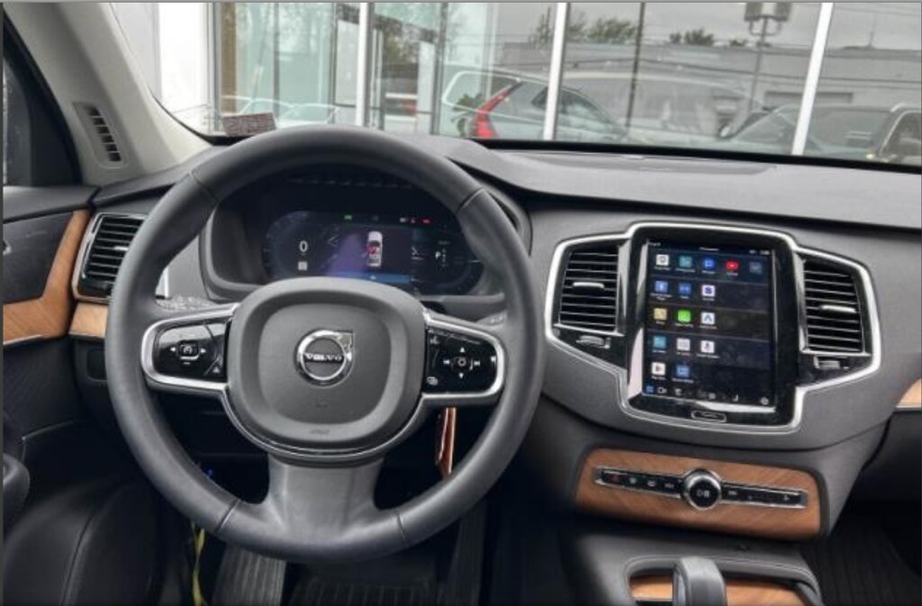 Certified 2024 Volvo XC90 plug-in hybrid T8 Plus Bright Theme 7 Passenger SUV