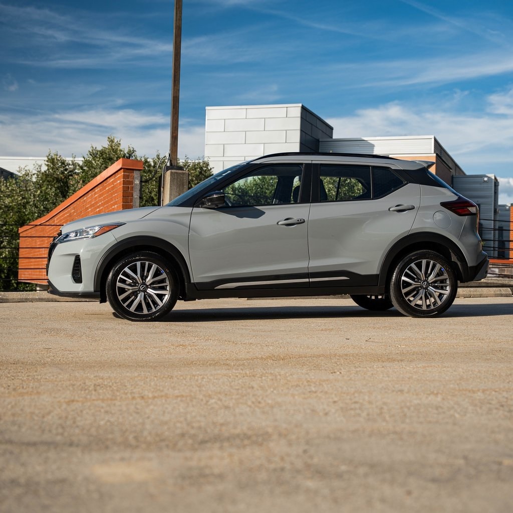 Used 2024 Nissan Kicks SR SUV
