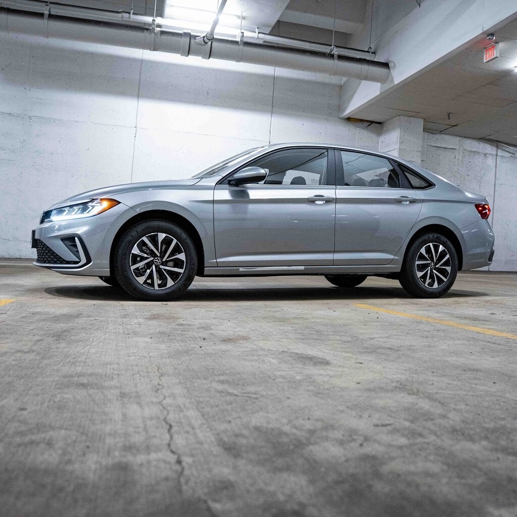 2026 Volkswagen Jetta 1.5T S photo 3